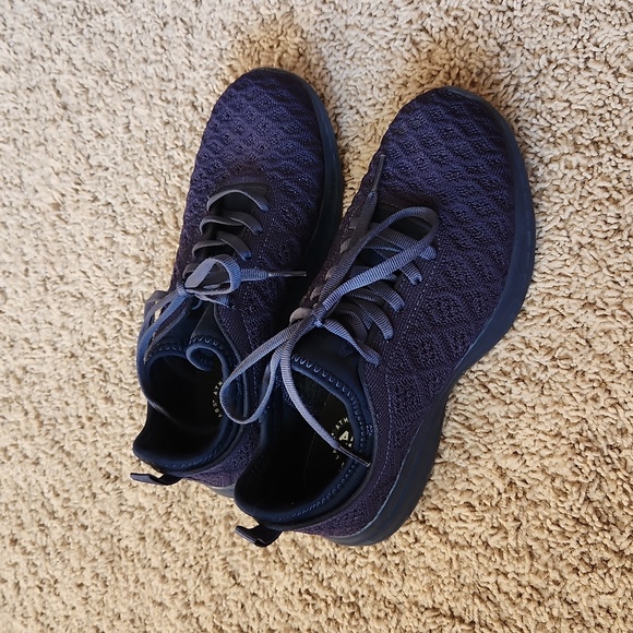 Lululemon APL techloom Phantom shoes. Midnight. Size 6. - Picture 3 of 9